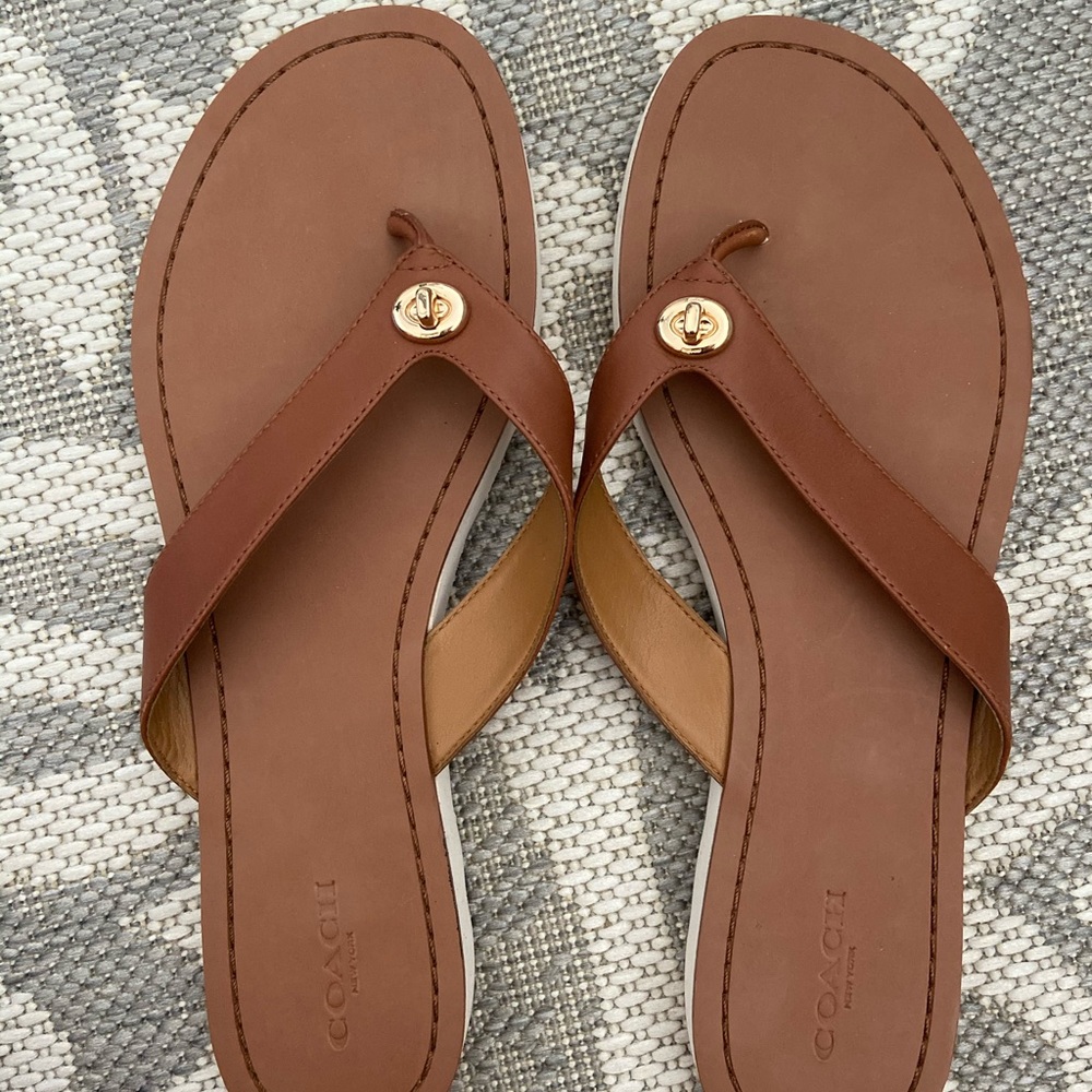 Coach Shelly brown leather flip flop sandals
